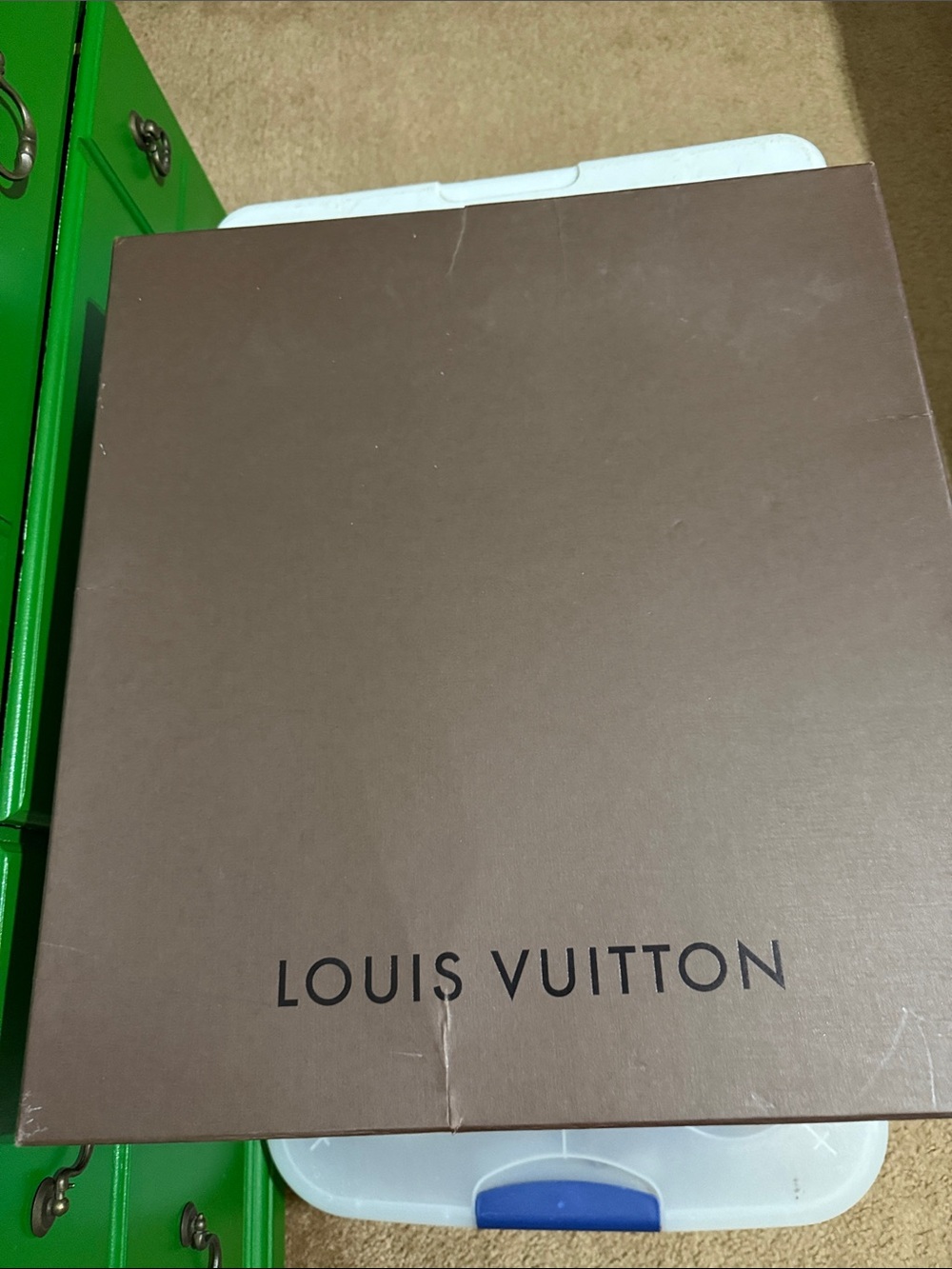 Louis Vuitton Brown Damier Ebene Tote with Red Lining MM - Picture 9 of 17